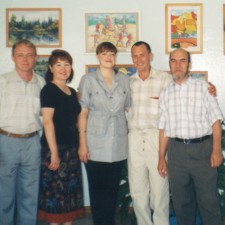 педагоги Детской художественной школы c Рагулиным В. Ф.-2002 г.